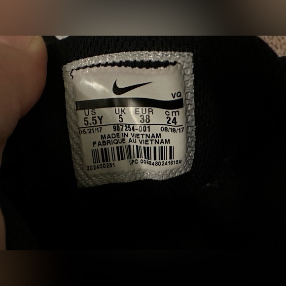 Nike Revolution Girls Athletic Running Gym Shoes Black Pink Sneakers 907254-001 - Picture 12 of 13